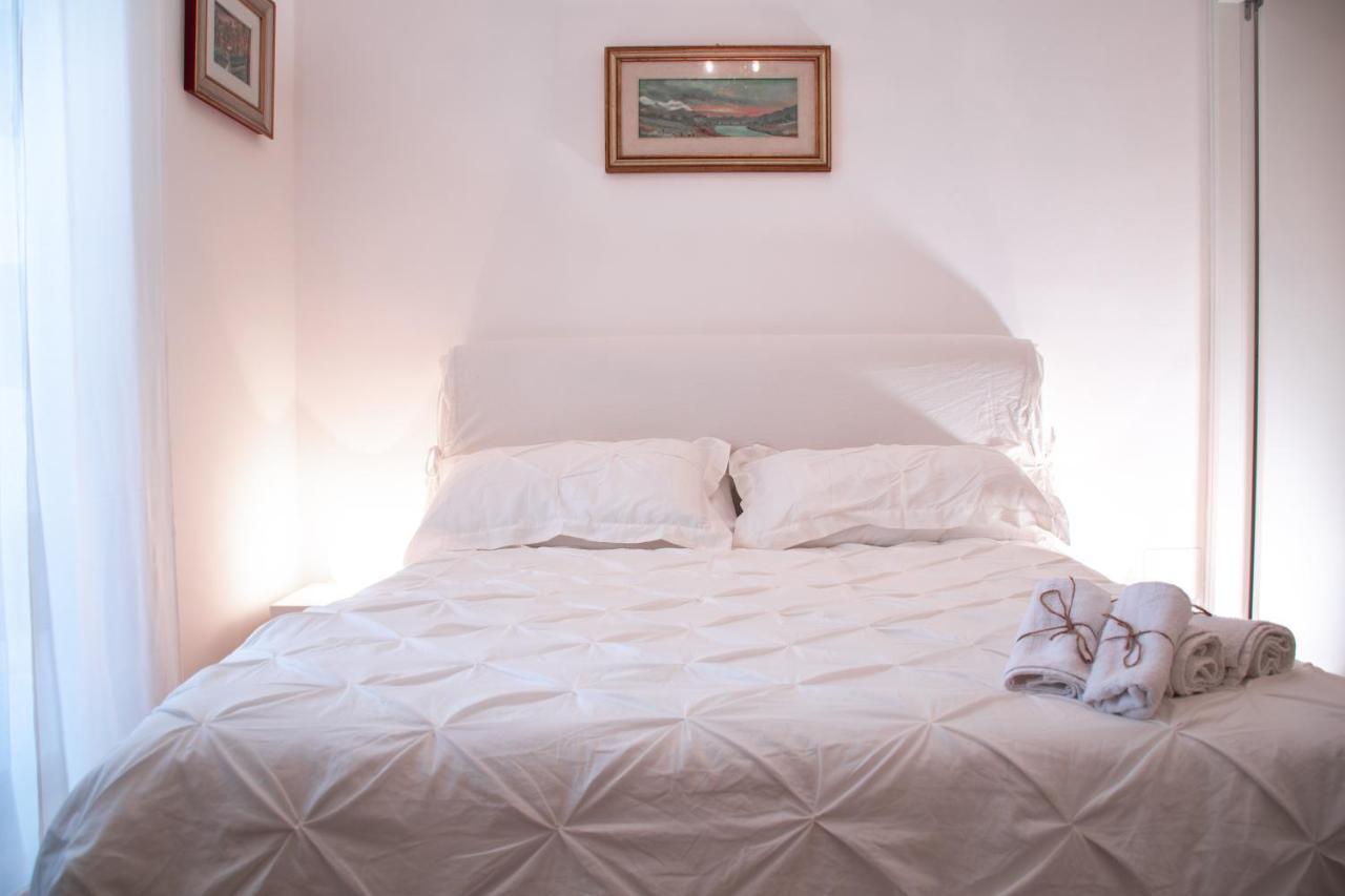 Luxury Bnb Pisacane Apartment Бари Екстериор снимка