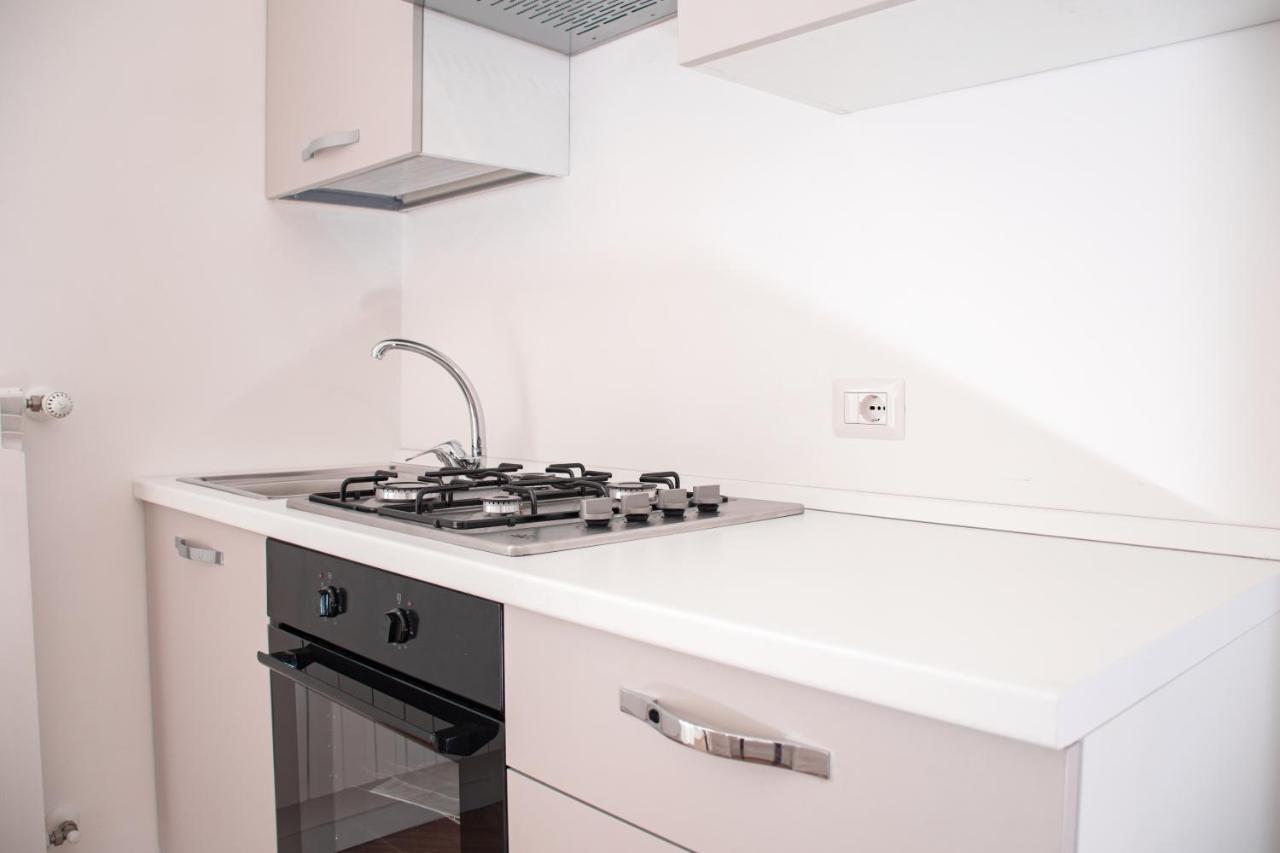 Luxury Bnb Pisacane Apartment Бари Екстериор снимка